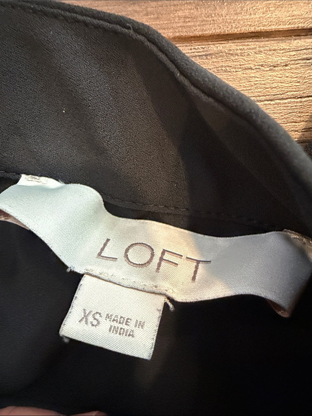 LOFT Black Long-Sleeve Sheer Blouse with Ribbed Cuffs & Button Back XS - C31-057